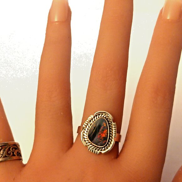 Australian Opal Sterling Ring s8.5 Unisex (1568) - Picture 2 of 4